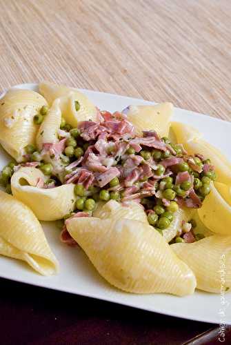 Pippe Rigate au jambon et aux petits pois