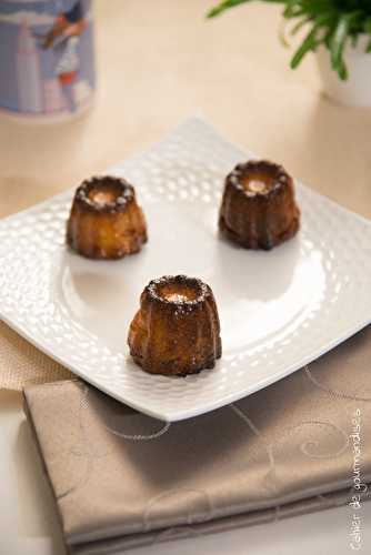 Cannelés bordelais