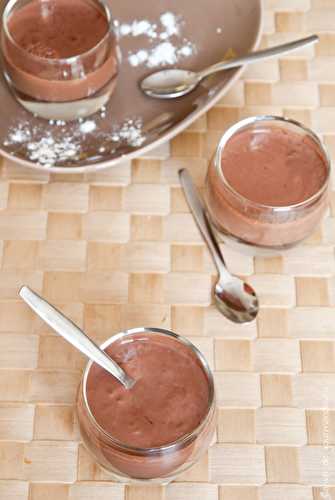 Petites crèmes au chocolat type Danette