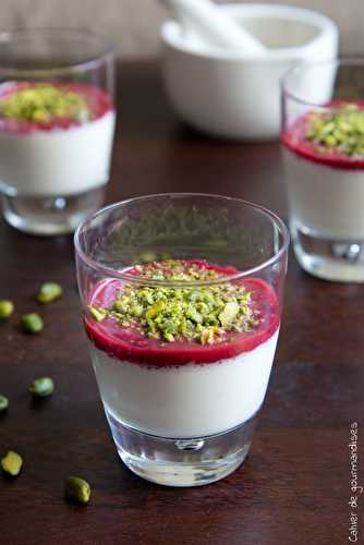 Panna cotta pistaches et framboises