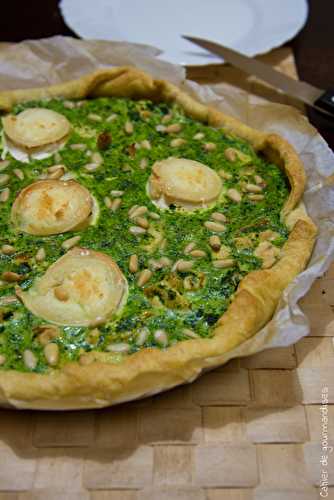 Quiche épinards, poulet, chèvre et pignons de pin