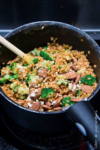 Poêlée d'épeautre, brocolis et amandes