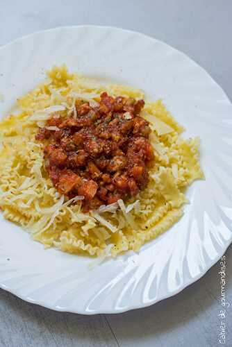 Pâtes à la sauce bolognaise végétarienne (aux PST)