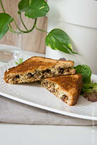 Croque-monsieur champignons cheddar végétarien