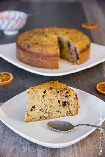 Gâteau moelleux à la courge et aux noix de pécan