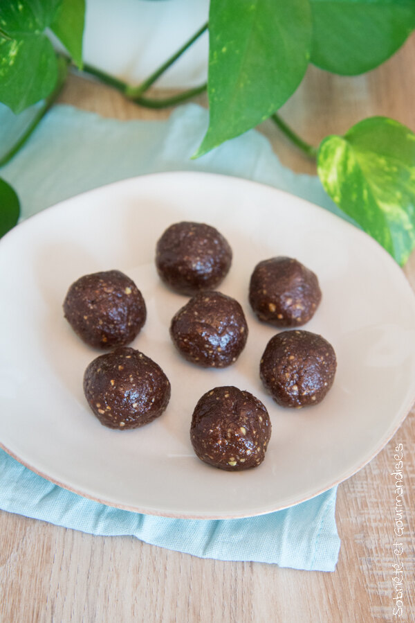 Boules d’énergie / Energy balls chocolat et noix