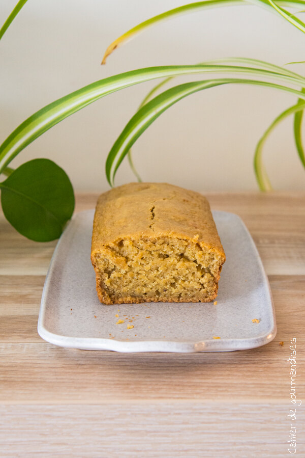 Gâteau anti-gaspi à la compote de mangue