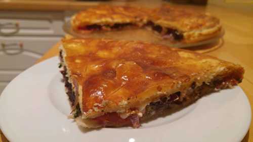 Tourte boudin noir, tomates cerise & ricotta