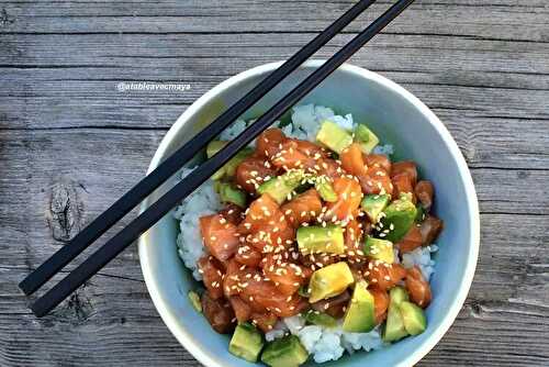 Poké bowl au saumon