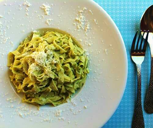 Pâtes au pesto de roquette et noix