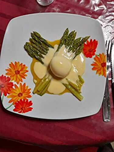 Asperges sauce hollandaise