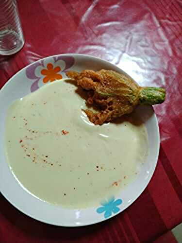 Fleurs de courgettes et velouté froid
