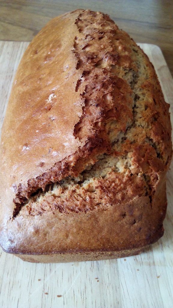 Cake à la confiture de bananes et aux noix