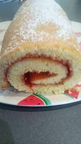 Gâteau roulé à la confiture