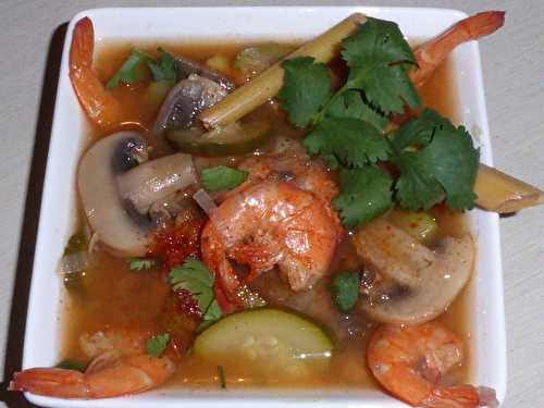 Soupe thaïe aux crevettes - cccuisine