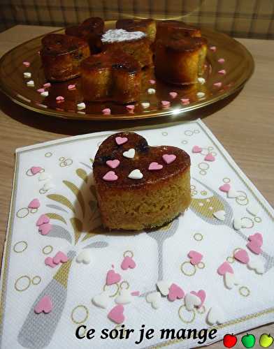 Muffins aux amandes, chocolat blanc et cœur de fruits rouges