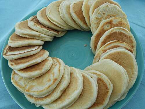 Pancakes sans oeufs du brunch d'anniversaire : la recette