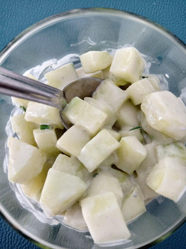 Salade de concombre au Saint Agur