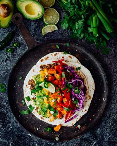 Tacos arc-en-ciel vegan [lentilles - patate douce - poivrons]