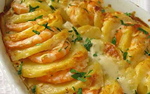 Crevettes et de pommes de terre delicieux gratin