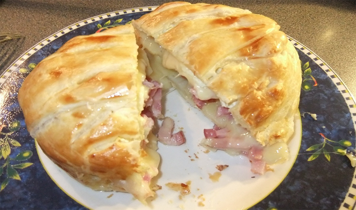 Feuilleté au camembert, lardons et pommes de terre miam miam