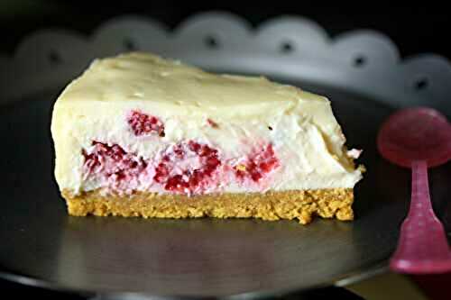 Gâteau au fromage blanc citron, framboise et chocolat blanc