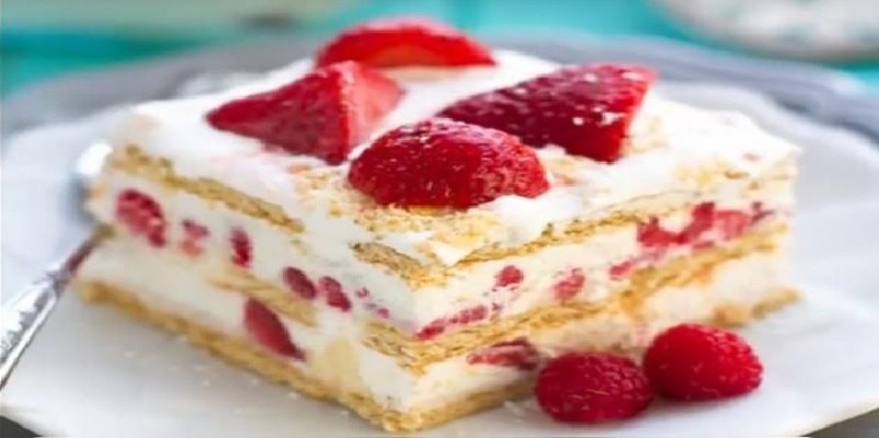Gâteau sans cuisson aux fraises très légère