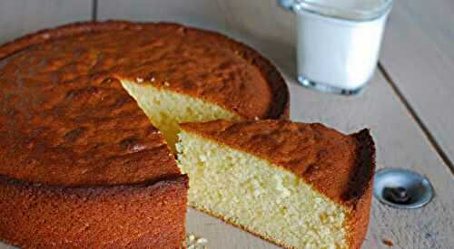 Le gâteau au yaourt à l’ancienne, sans sucre et tellement délicieux