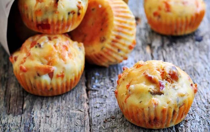 Mini cake salés aux lardons et au fromage