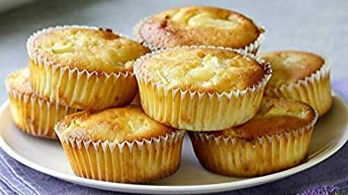 Muffins aux pommes avec un cœur fondant