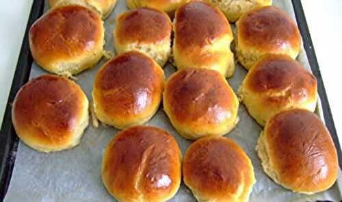 Pain au lait pour le goûter des enfants