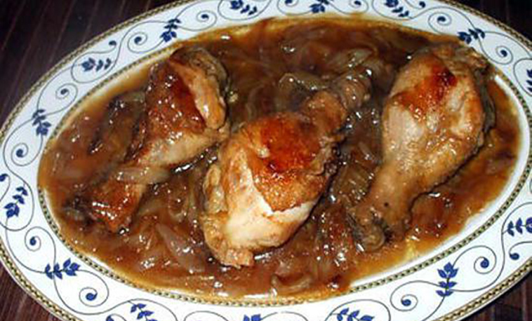 Pilons de Poulet aux oignons caramélisés