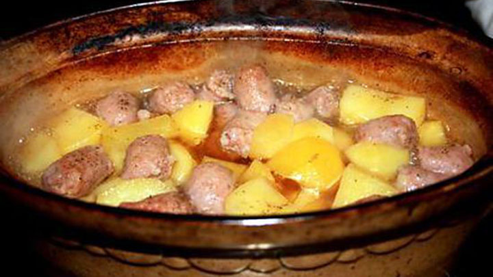 Pomme de terre aux saucisse morteau au vin blanc