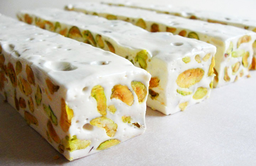 Recette de nougat blanc (facile et délicieuse)