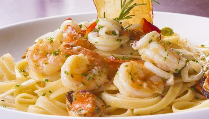 Recette Fettucine aux crevettes, sauce crémeuse à l’ail