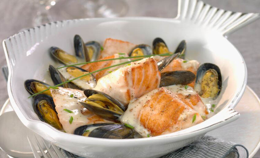 Recette moules au saumon et au vin blanc en cassolettes