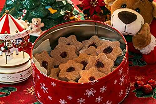 Sablés de Noël aux épices à la confiture, Linzer bredeles