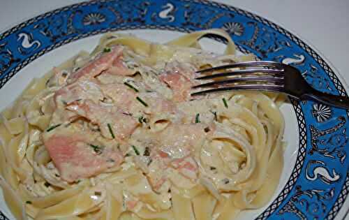 Tagliatelles à la crème et au saumon fumé