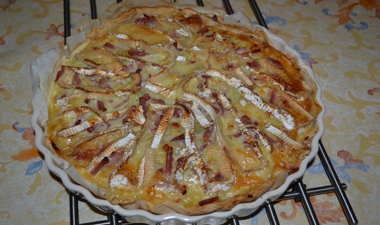 Tarte au Camembert et aux lardons