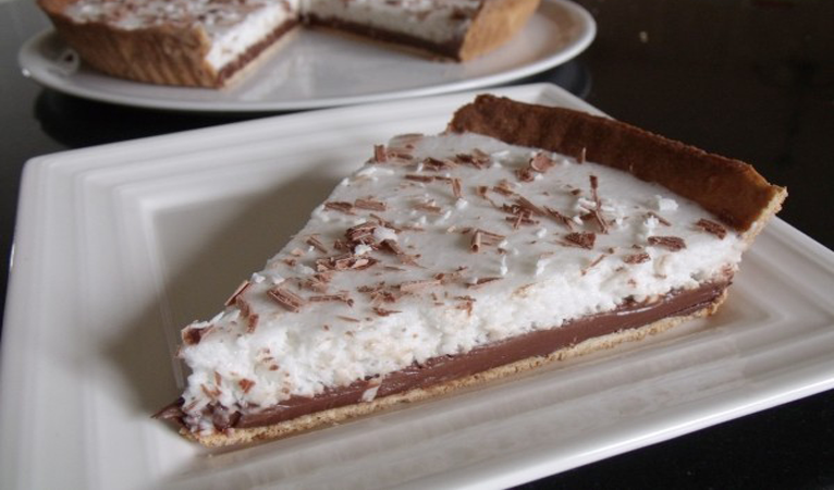 Tarte au chocolat et mousse à la noix de coco