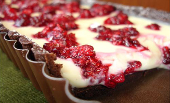 Tartelettes aux framboises et aux deux chocolats