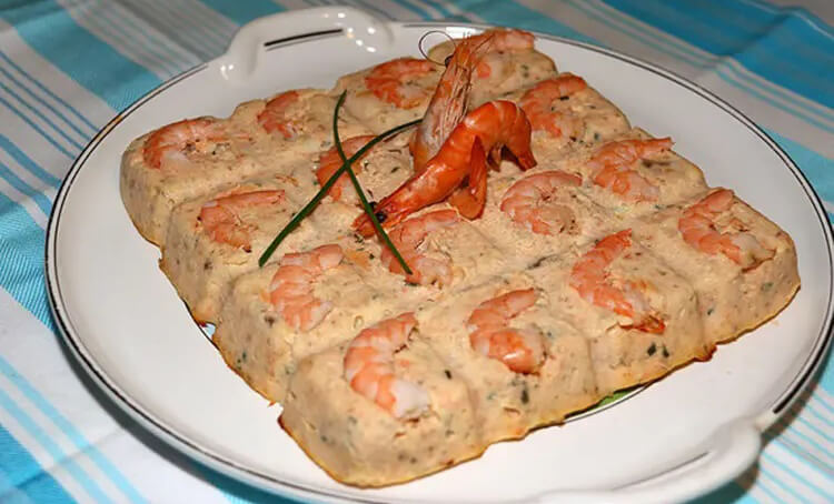 Une bonne terrine de saumon aux crevettes idéale pour les fêtes