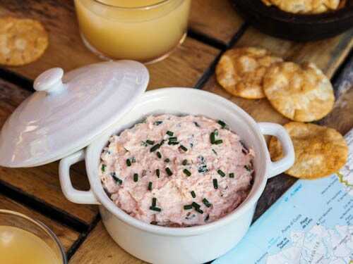 RILLETTES DE SAUMON AU FROMAGE FRAIS ET CIBOULETTE