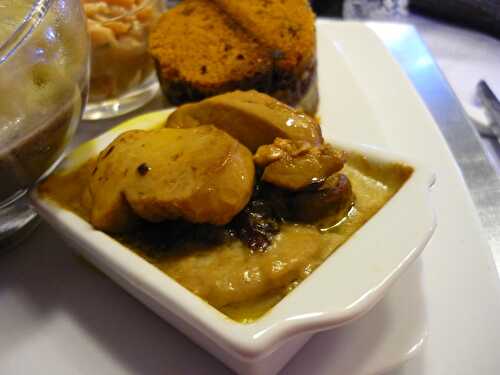 Cassolette de boudin blanc, truffes, foie gras et cèpes