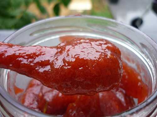 Confiture de rhubarbe, fraises et framboises