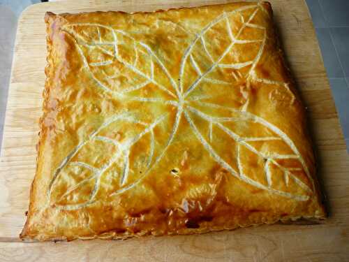 Galette des rois {frangipane à la crème pâtissière, poires et chocolat}