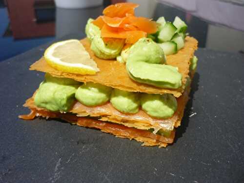 Mille feuilles avocat et truite fumée