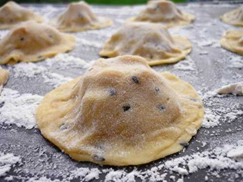 Raviolis au foie gras et son velouté de champignons