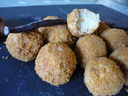 Truffes au chocolat blanc et vanille, panées au spéculoos