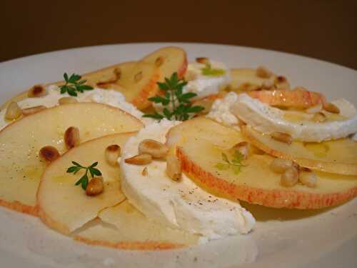 Chèvre frais aux pommes, vinaigrette au miel (Saveurs)